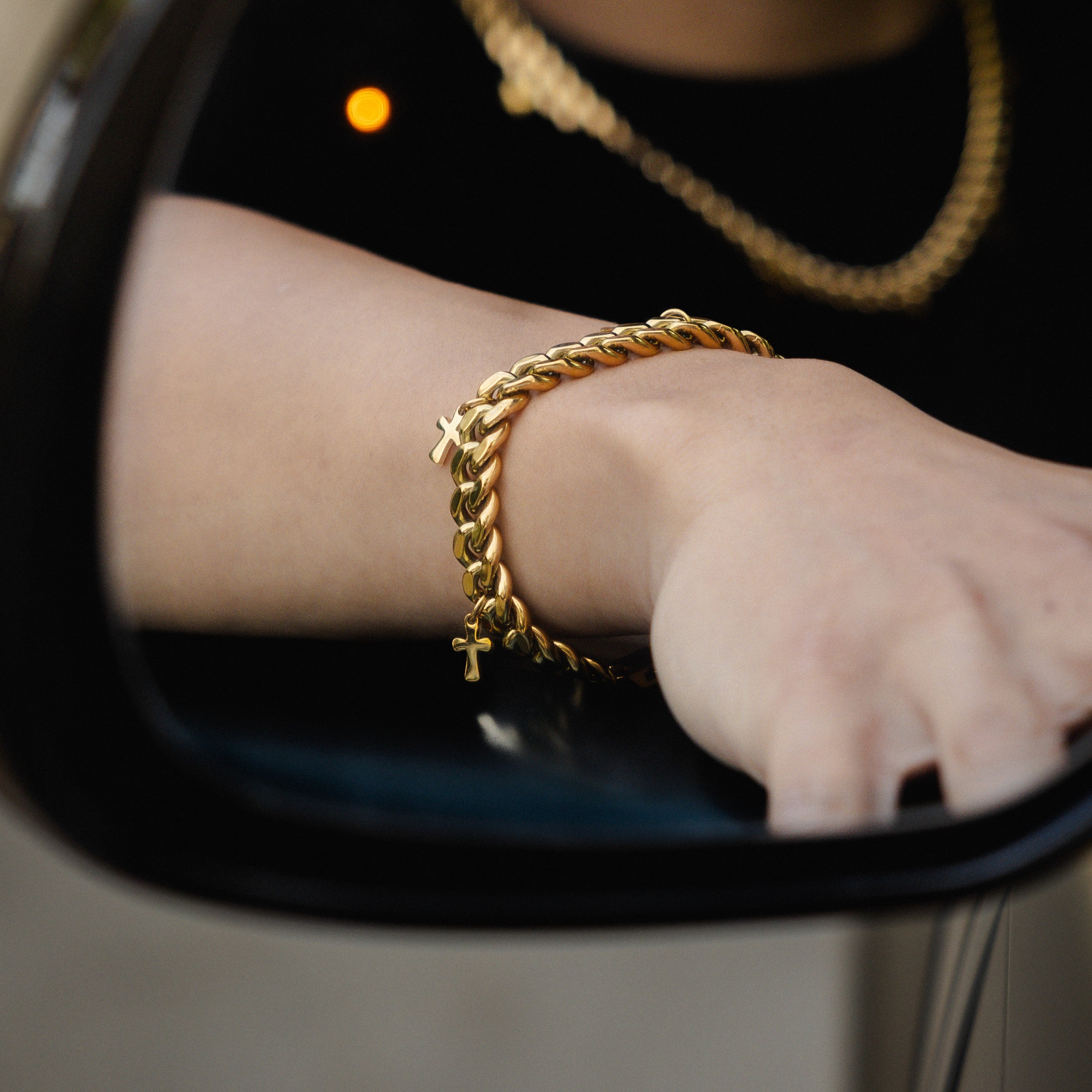 Crossed Cuban Bracelet - Gold RG3018