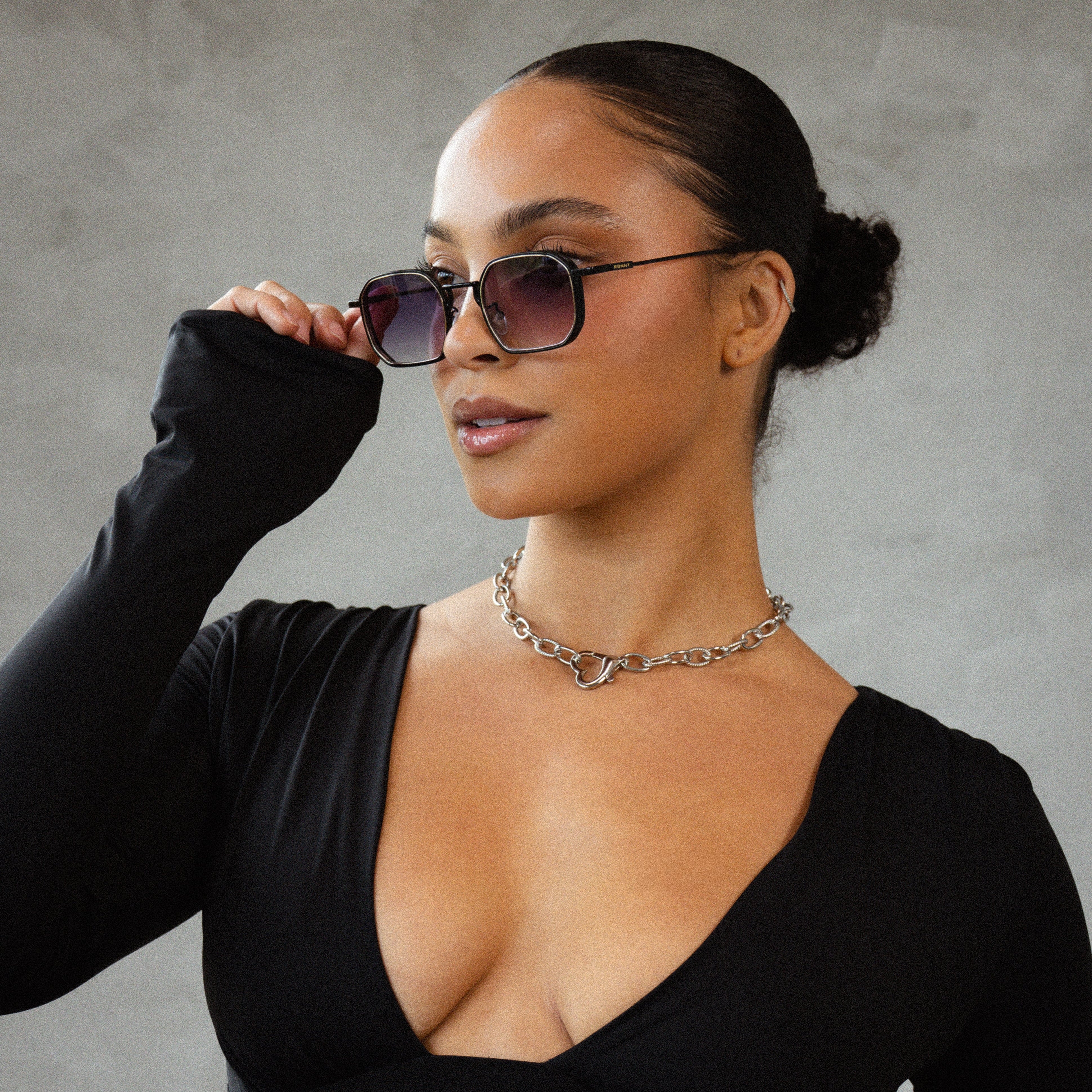 HOLLYWOOD Sunglasses - BLACK/GREY RG615