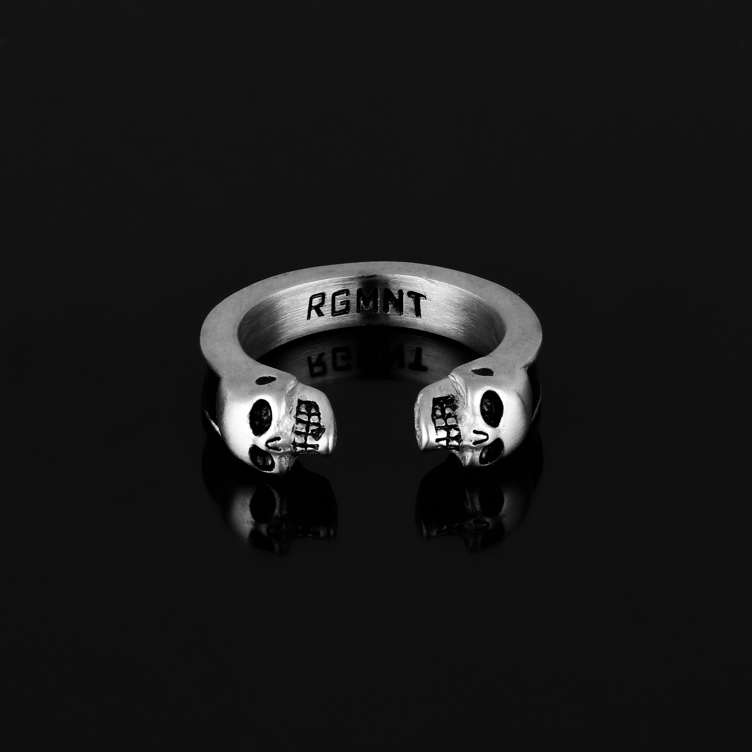 Face Off Ring - Silver RG227S - rgmntco