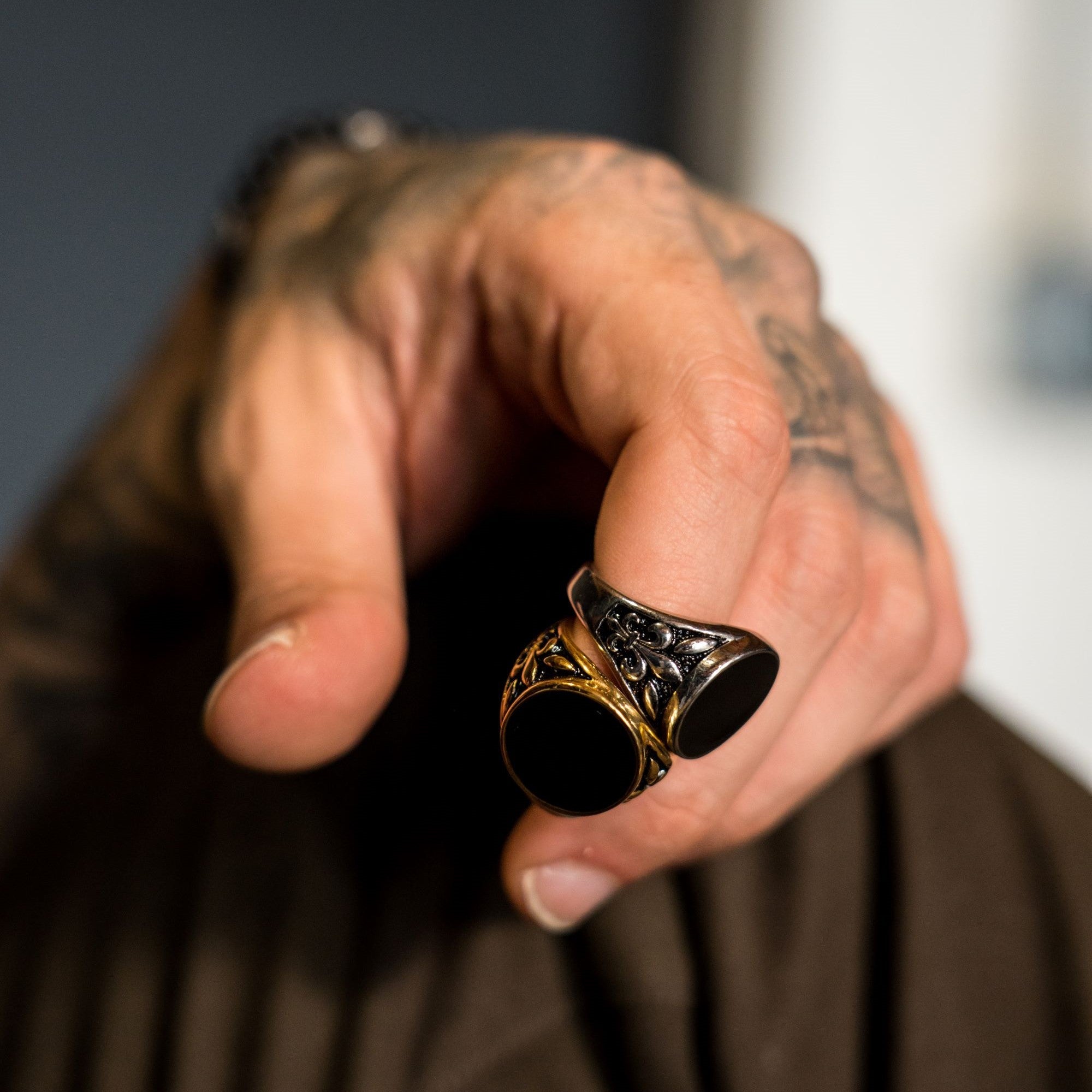 The Black Mirror Ring - Gold RG232G - rgmntco