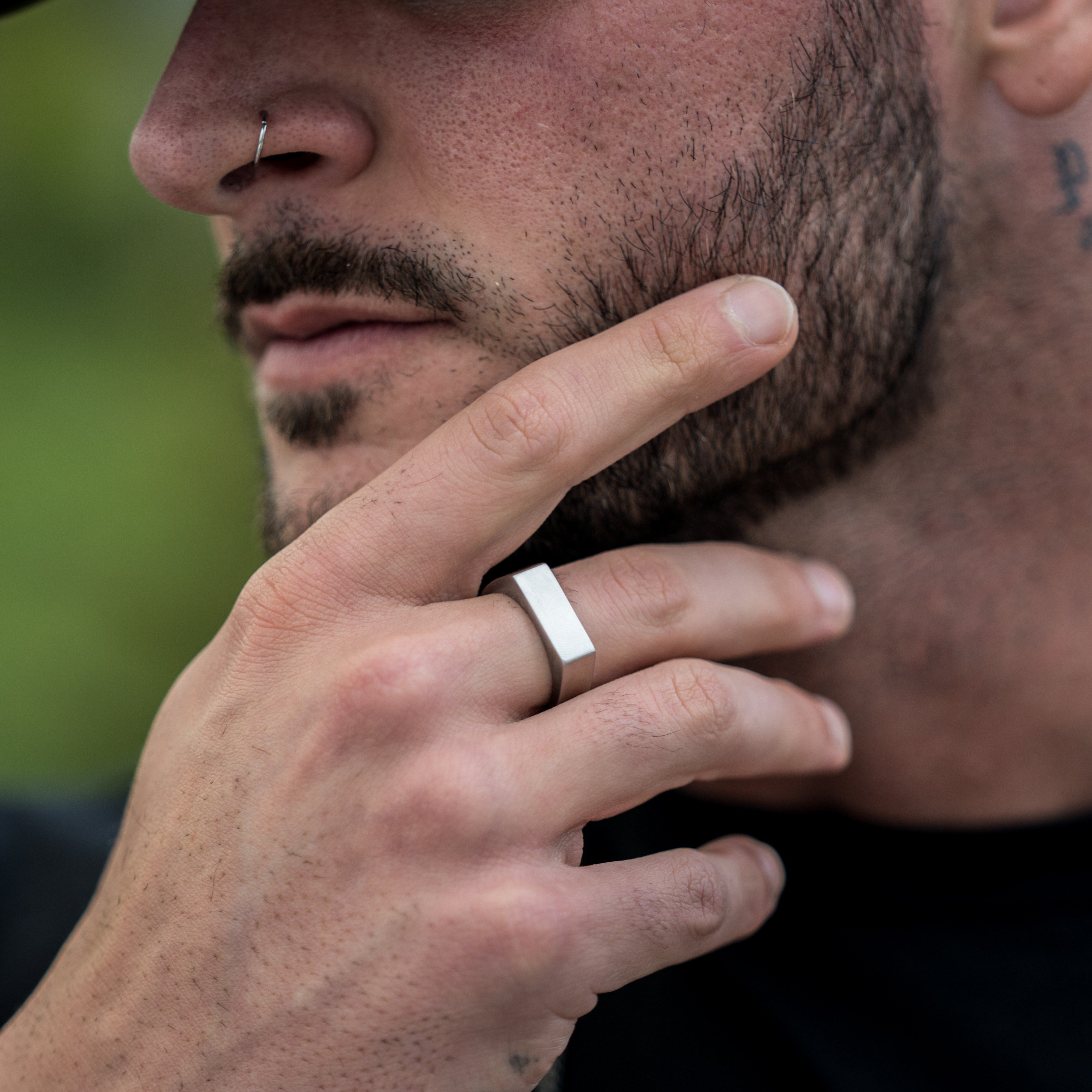 The Blinder Ring RG220 - rgmntco