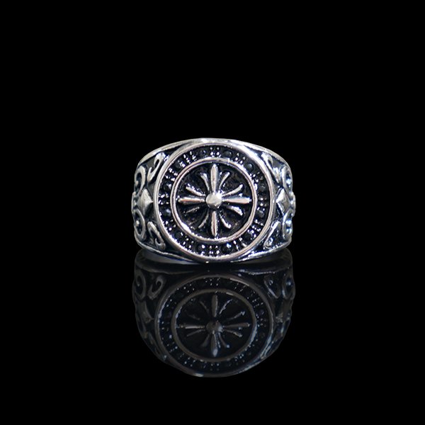 The Divine Shield Ring - Silver RG235 - rgmntco